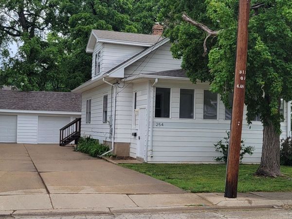 254 River Lane, LOVES PARK, IL 61111