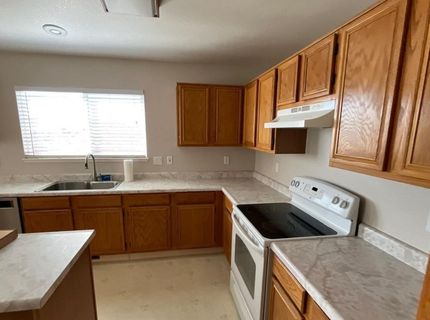 6460 Eskimo Drive, Sun Valley, NV 89433 Photo