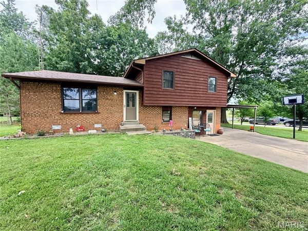 3369 Highway B , Perryville, MO 63775