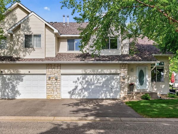 1649 Hamilton Lane , Shakopee, MN 55379