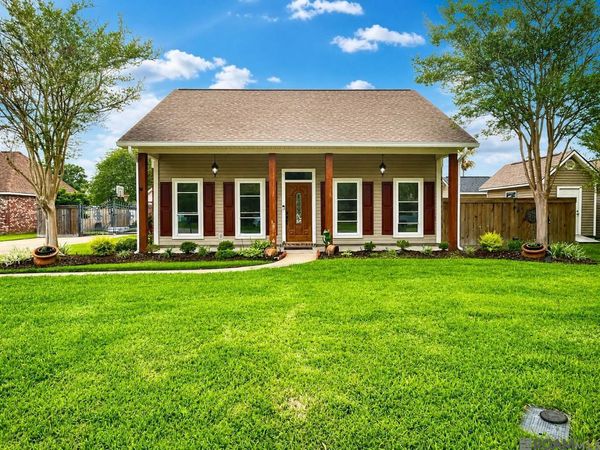 25949 Orleans Ave, Denham Springs, LA 70726