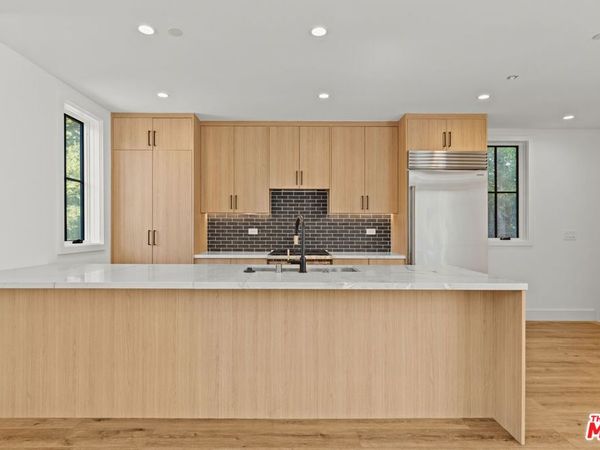 5540 Tova Road , Sherman Oaks, CA 91411