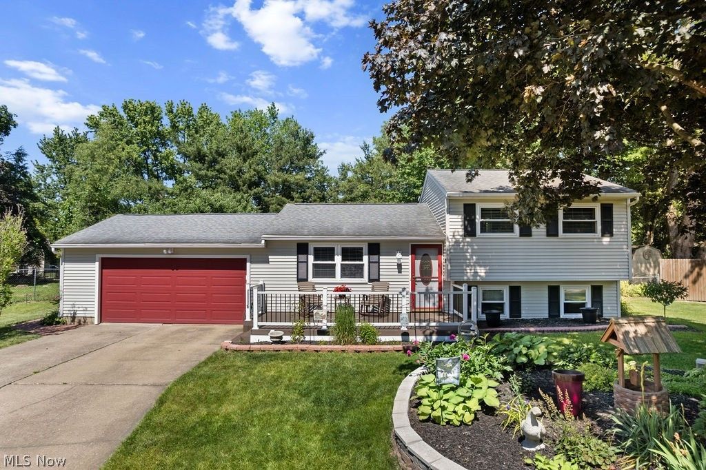 4994 Comanche Trail , Stow, OH 44224 Main Photo