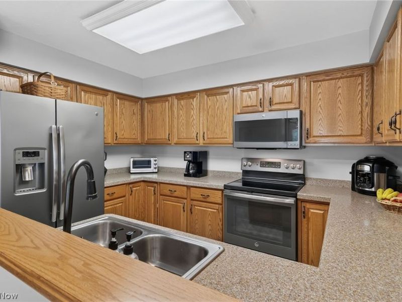 119 Barkwood Drive, Wadsworth, OH 44281 Photo 16