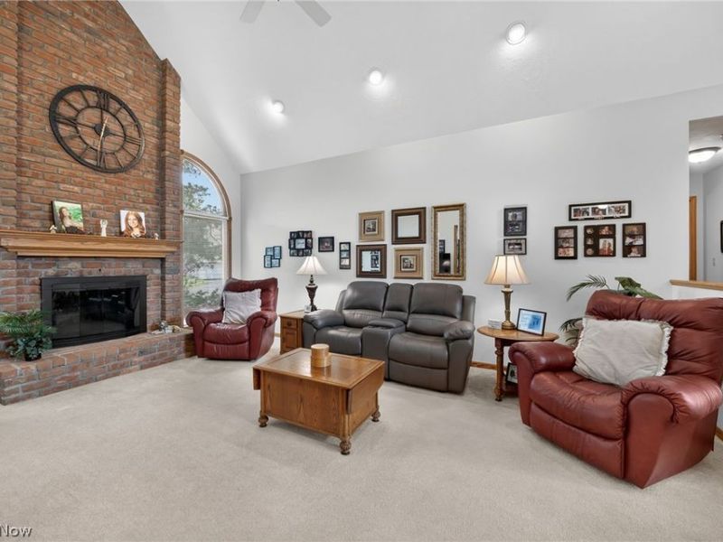 119 Barkwood Drive, Wadsworth, OH 44281 Photo 9
