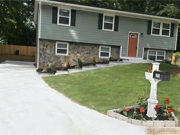 2293 Cherokee Valley Drive , Lithonia, GA 30058