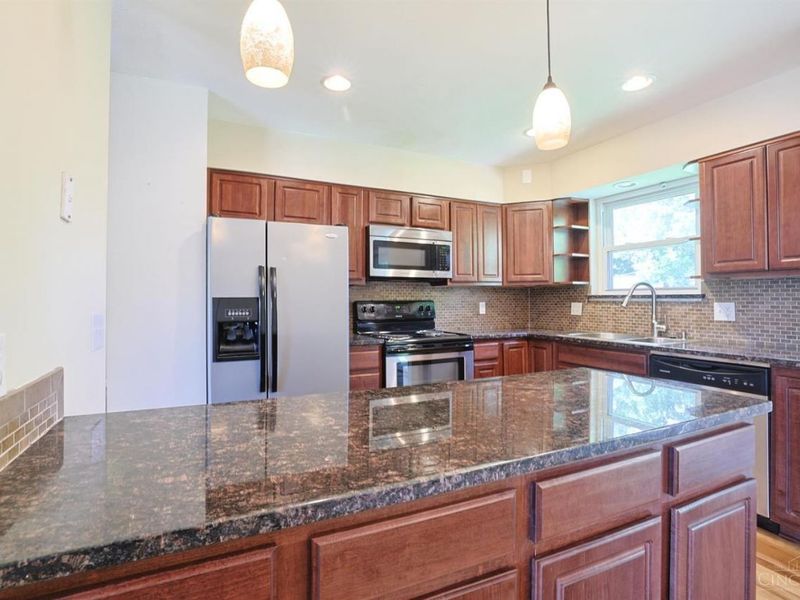 4022 Wildcherry Court, Green Township, OH 45248 Photo 11