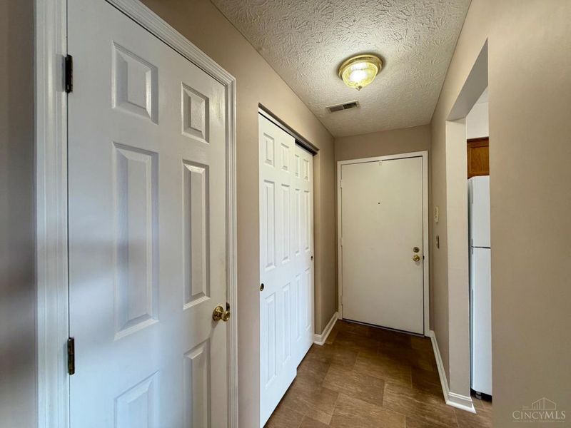 1572 Gelhot Drive, Unit 121, Fairfield, OH 45014 Photo 3