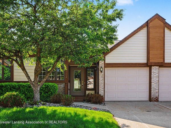 1112 Summergreen Lane, Lansing, MI 48917