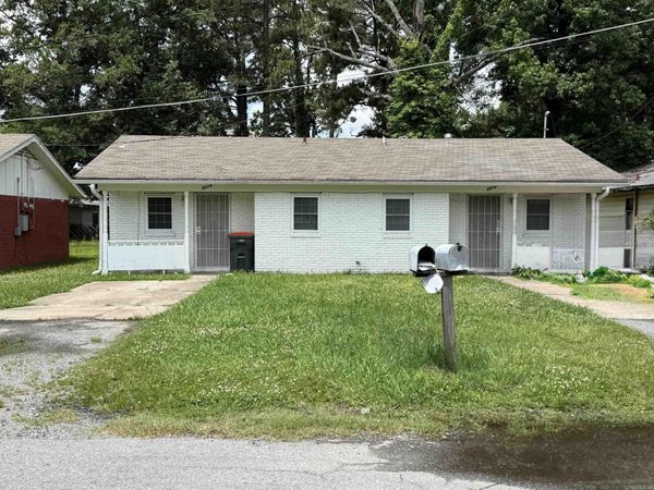 3012 and 3014 S Gum Street, Pine Bluff, AR 71603
