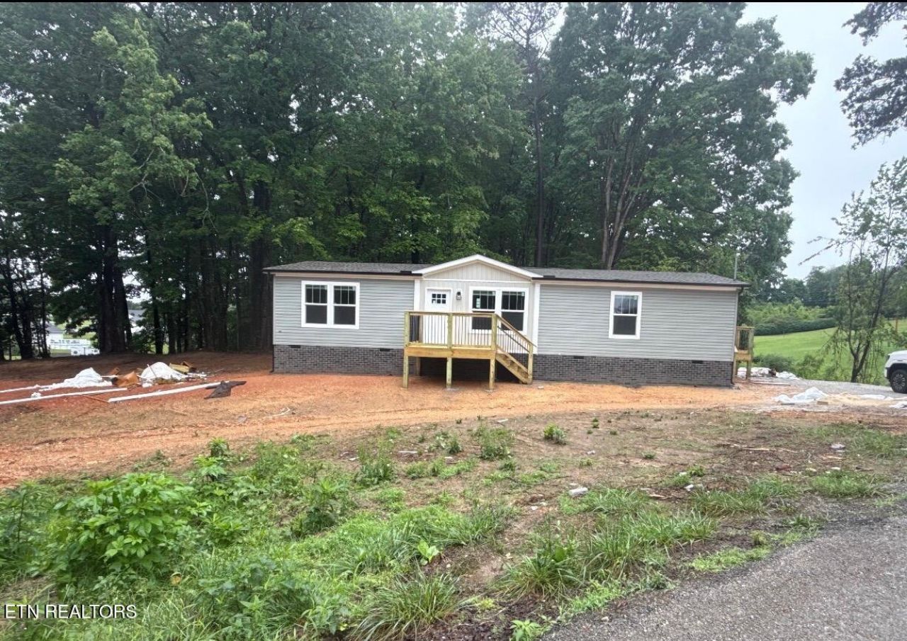418 Mcghee Lane, Jacksboro, TN 37757 Main Photo