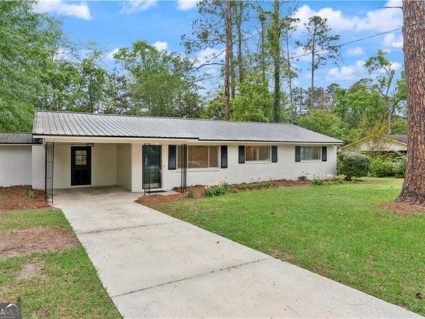 147 Greenwood Street, Jesup, GA 31545