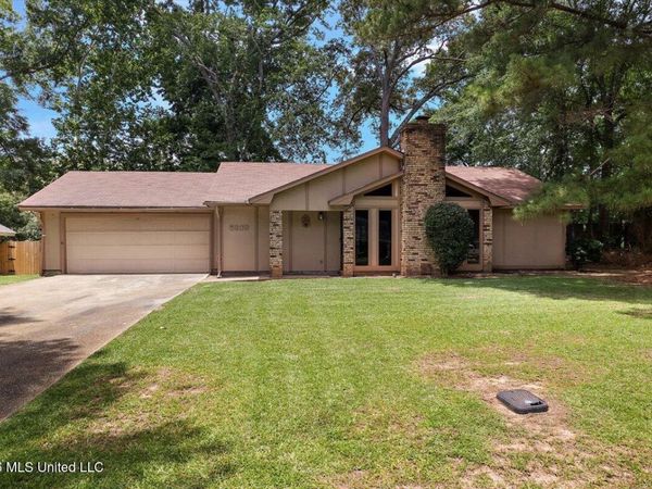 5209 Sycamore Drive, Jackson, MS 39212