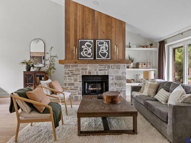 2100 Heritage Pines Court, Lincoln, NE 68506