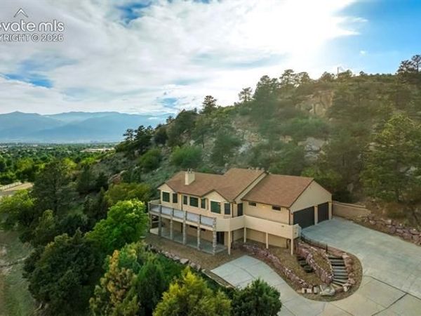 1924 Payton Circle, Colorado Springs, CO 80915