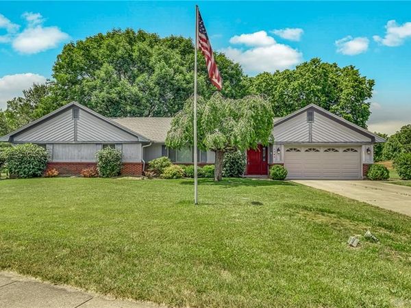 1741 Loch Ness Court, Beavercreek, OH 45432