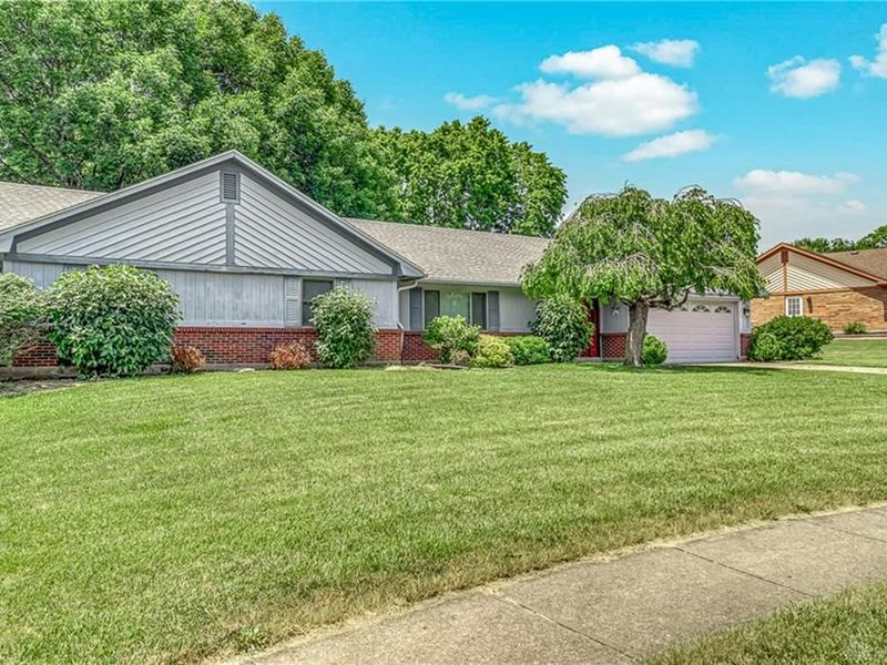 1741 Loch Ness Court, Beavercreek, OH 45432 Photo 2