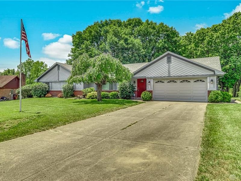 1741 Loch Ness Court, Beavercreek, OH 45432 Photo 3