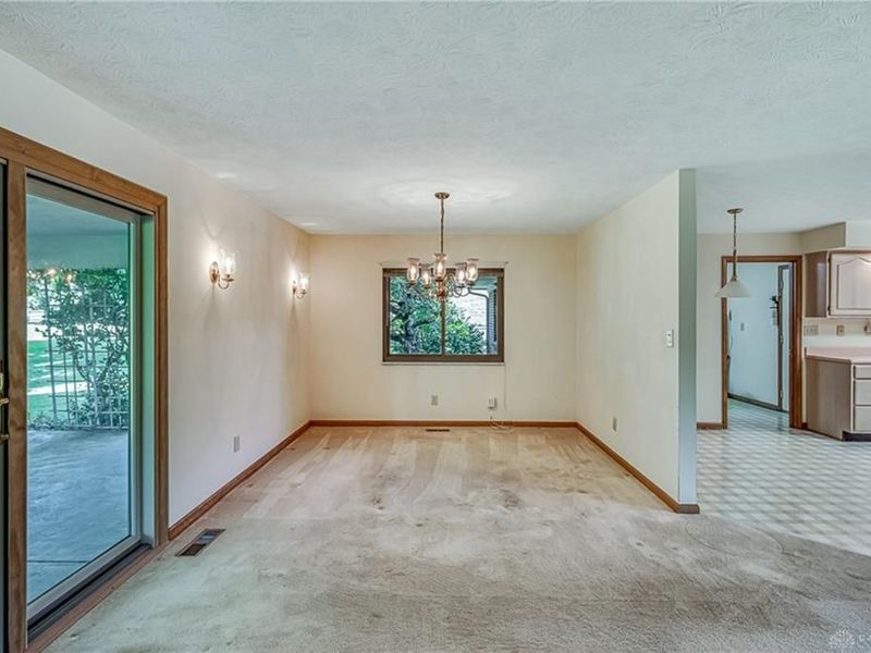 1741 Loch Ness Court, Beavercreek, OH 45432 Photo 6