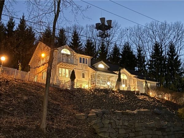1313 Holly Hill Road , Vestal, NY 13850
