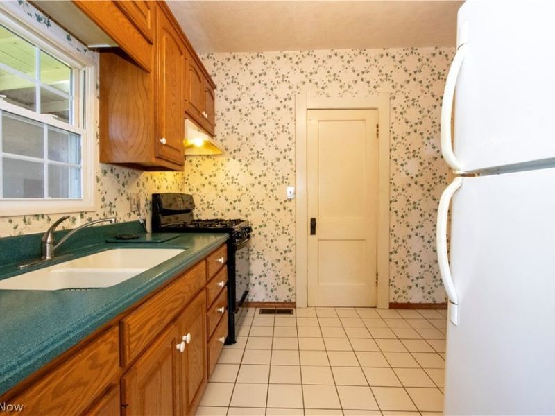 137 W 2nd Street , Perrysville, OH 44864 Photo 14