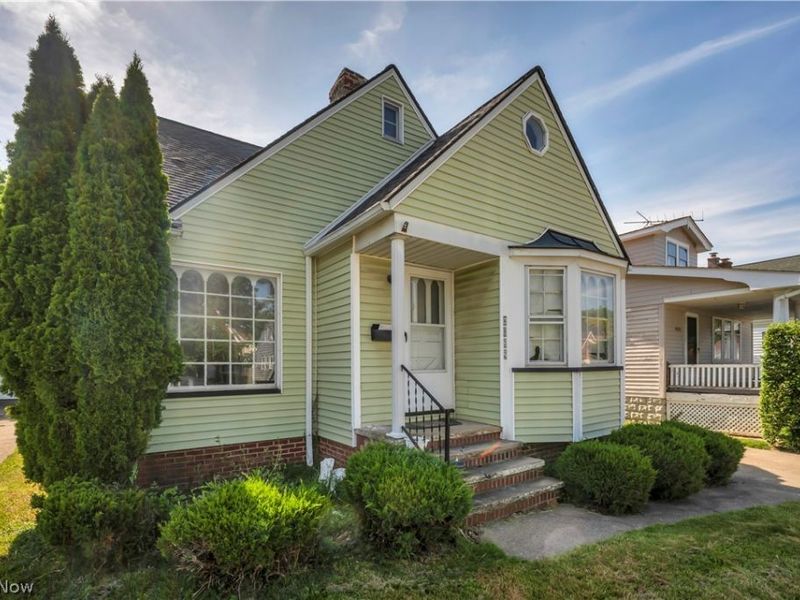 4932 E 110th Street , Garfield Heights, OH 44125 Photo 2
