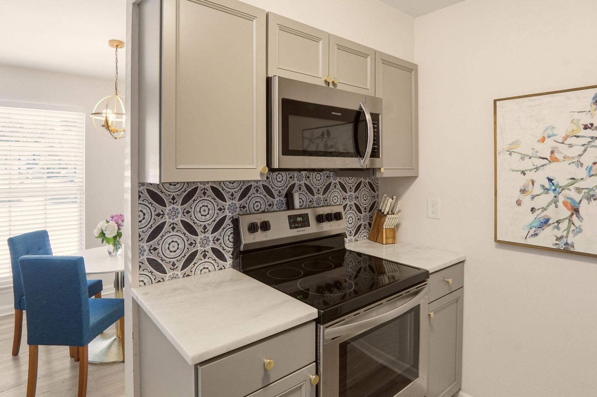 2494 Etiwan Avenue Photo 10