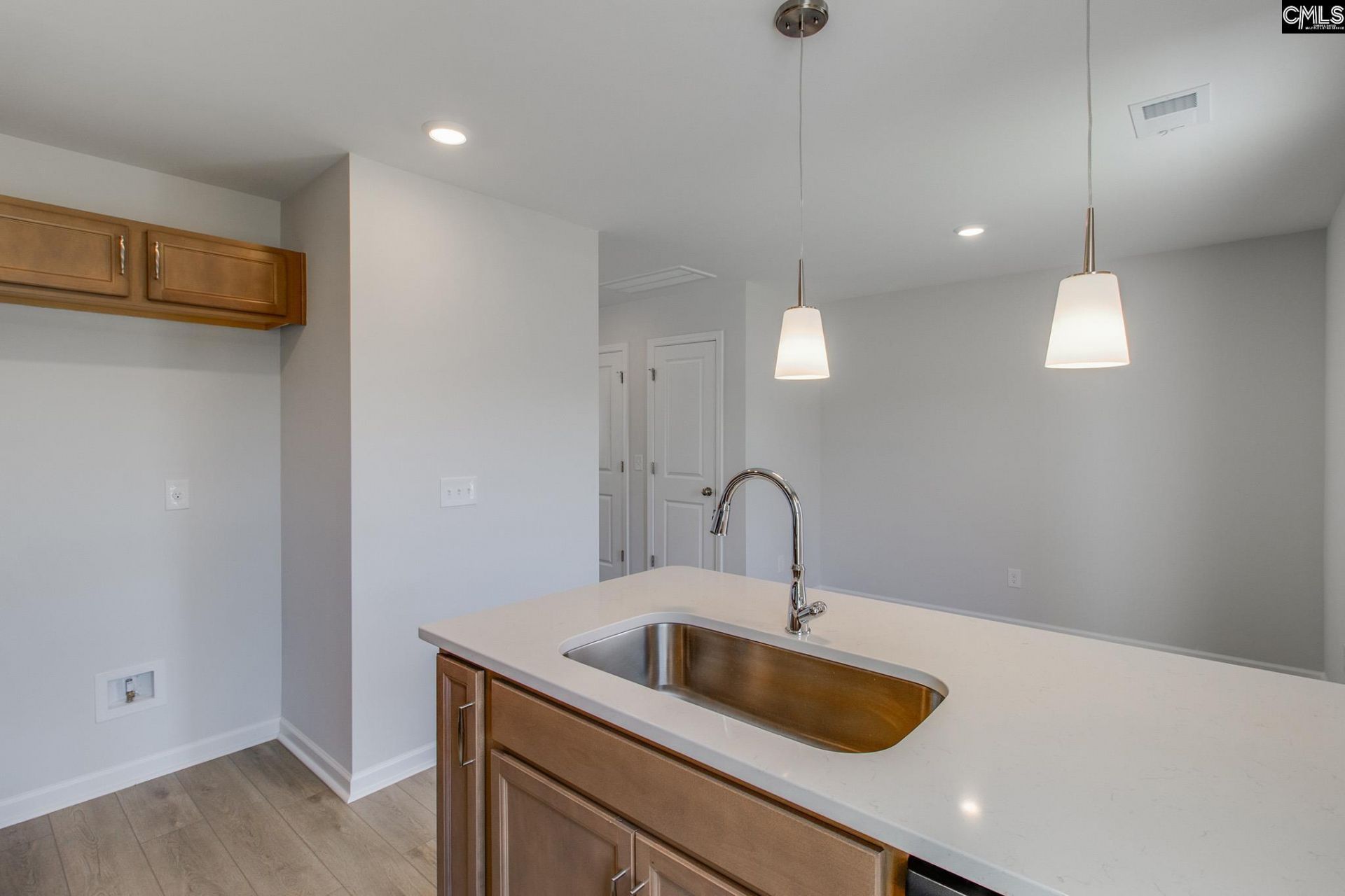 3074 Harborview Drive Photo 11