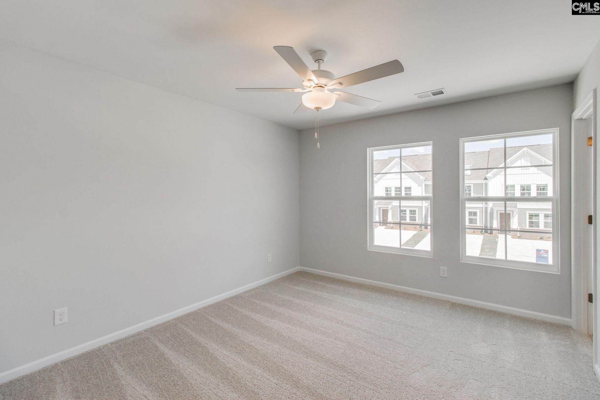 3074 Harborview Drive Photo 14