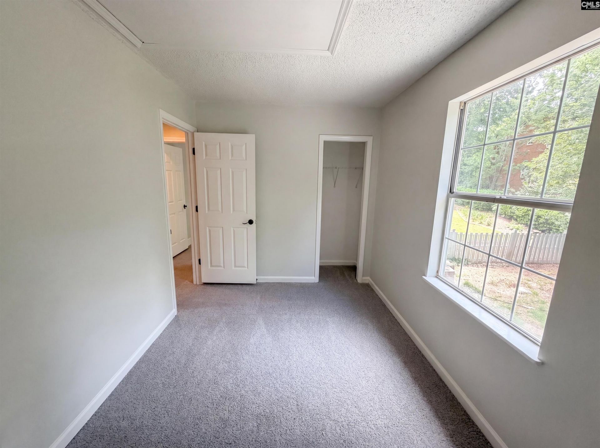 142 Silvermill Road Photo 17