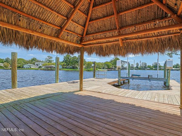 4733 PIRATES BAY Drive, Jacksonville, FL 32210