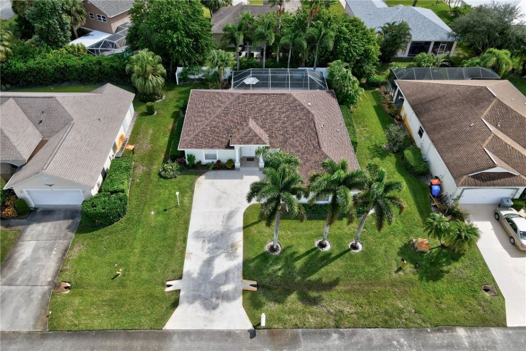 4820 48th Avenue, Vero Beach, FL 32967 Photo