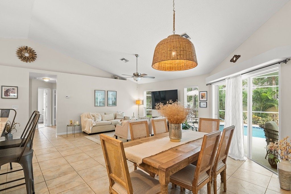 4820 48th Avenue, Vero Beach, FL 32967 Photo