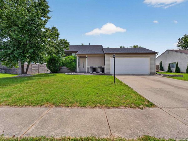 1805 Paveys Glen Run, Fort Wayne, IN 46804