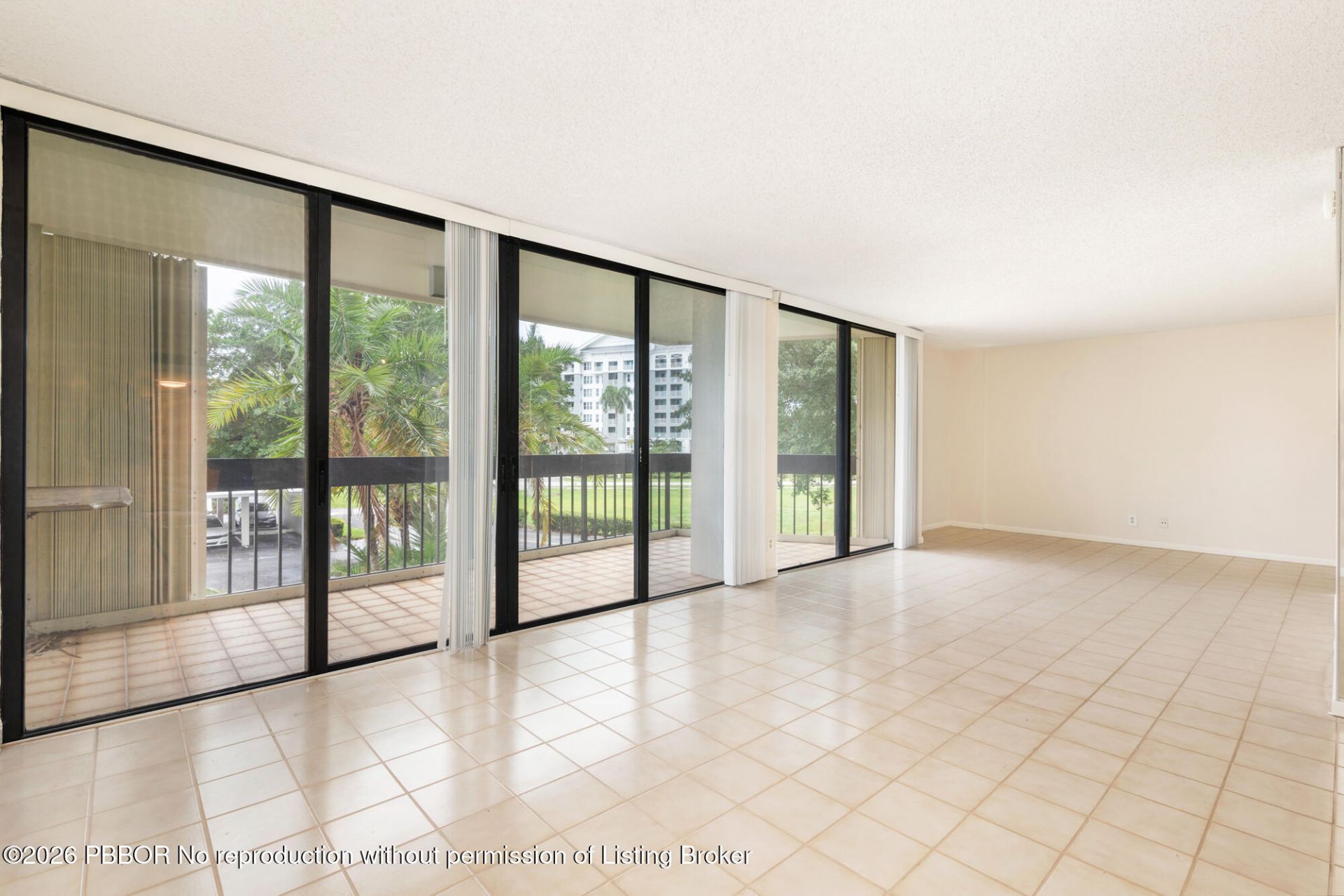 2000 Presidential Way, Unit 206, West Palm Beach, FL 33401 Photo