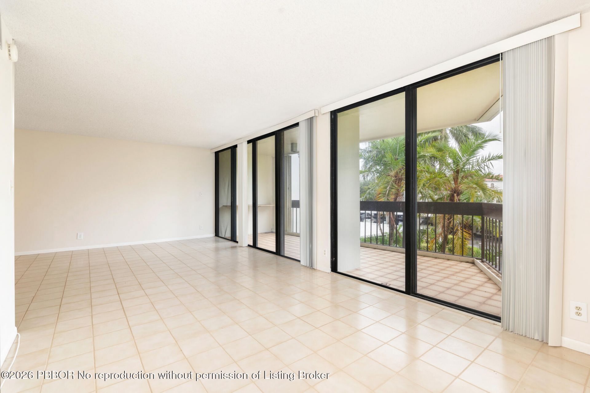 2000 Presidential Way, Unit 206, West Palm Beach, FL 33401 Photo