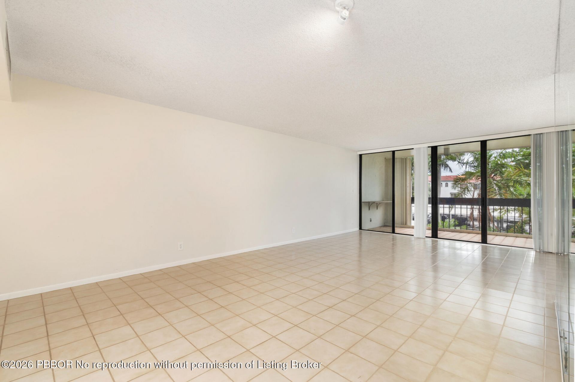 2000 Presidential Way, Unit 206, West Palm Beach, FL 33401 Photo