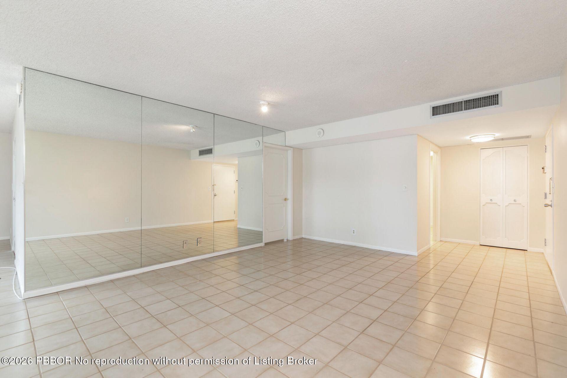 2000 Presidential Way, Unit 206, West Palm Beach, FL 33401 Photo