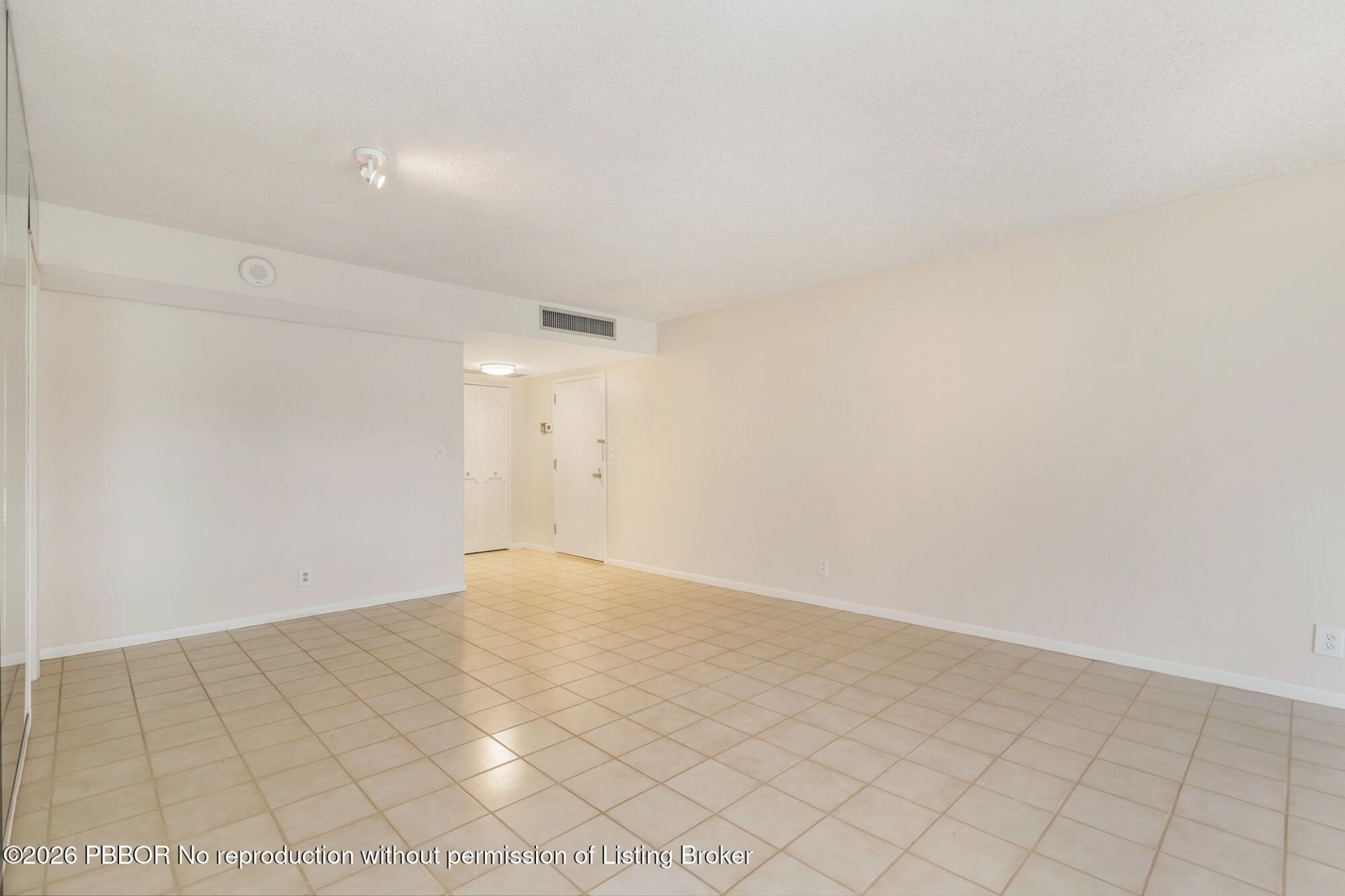 2000 Presidential Way, Unit 206, West Palm Beach, FL 33401 Photo