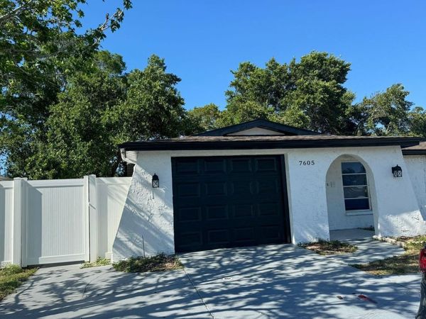 7605 EMBASSY BOULEVARD , PORT RICHEY, FL 34668