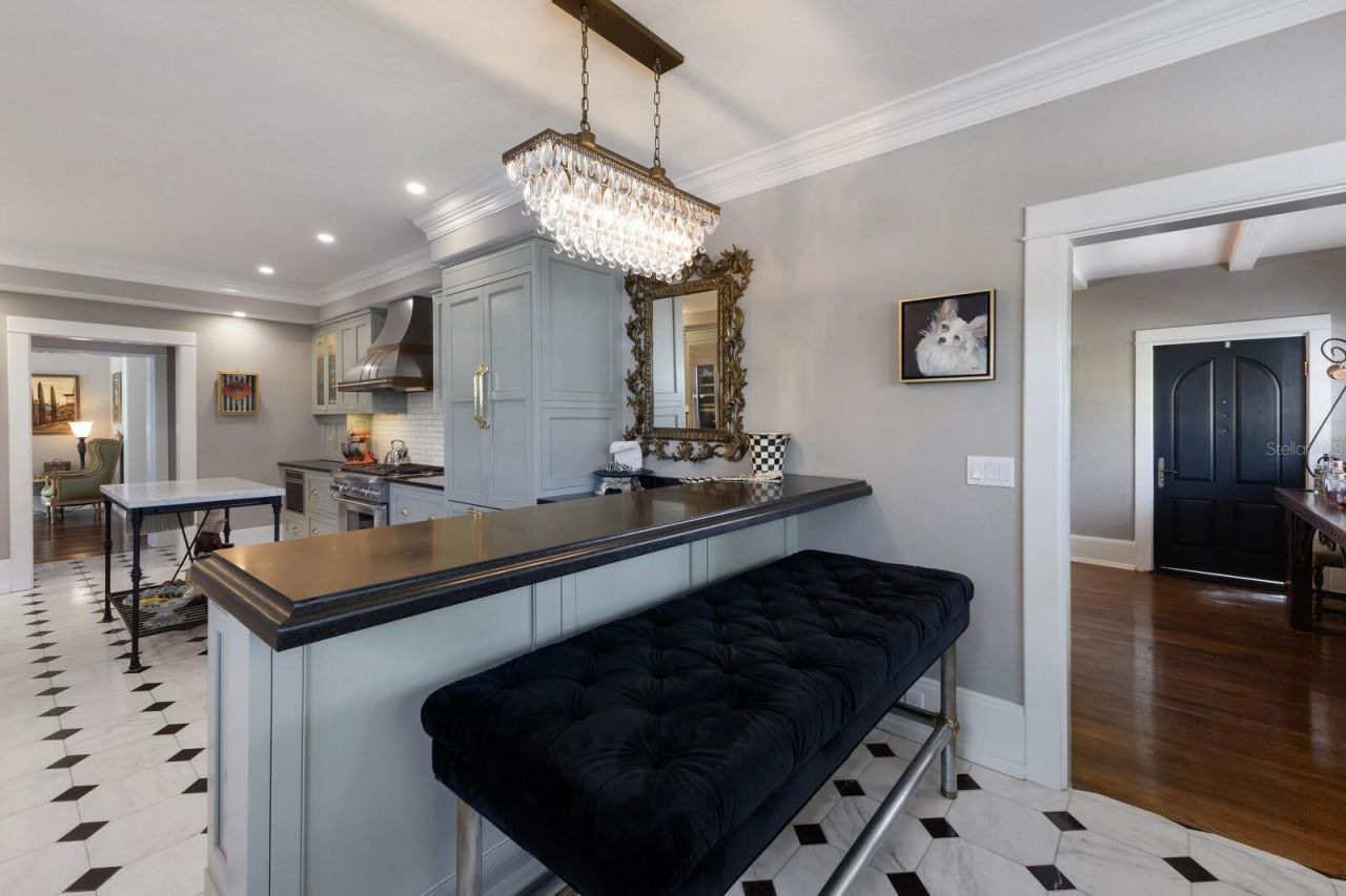 1829 Bougainvillea Street, Sarasota, FL 34239 Photo