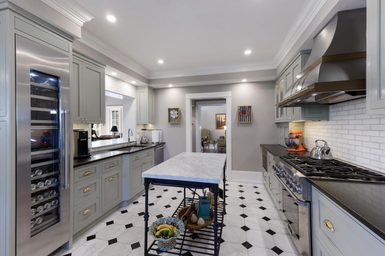 1829 Bougainvillea Street, Sarasota, FL 34239 Photo