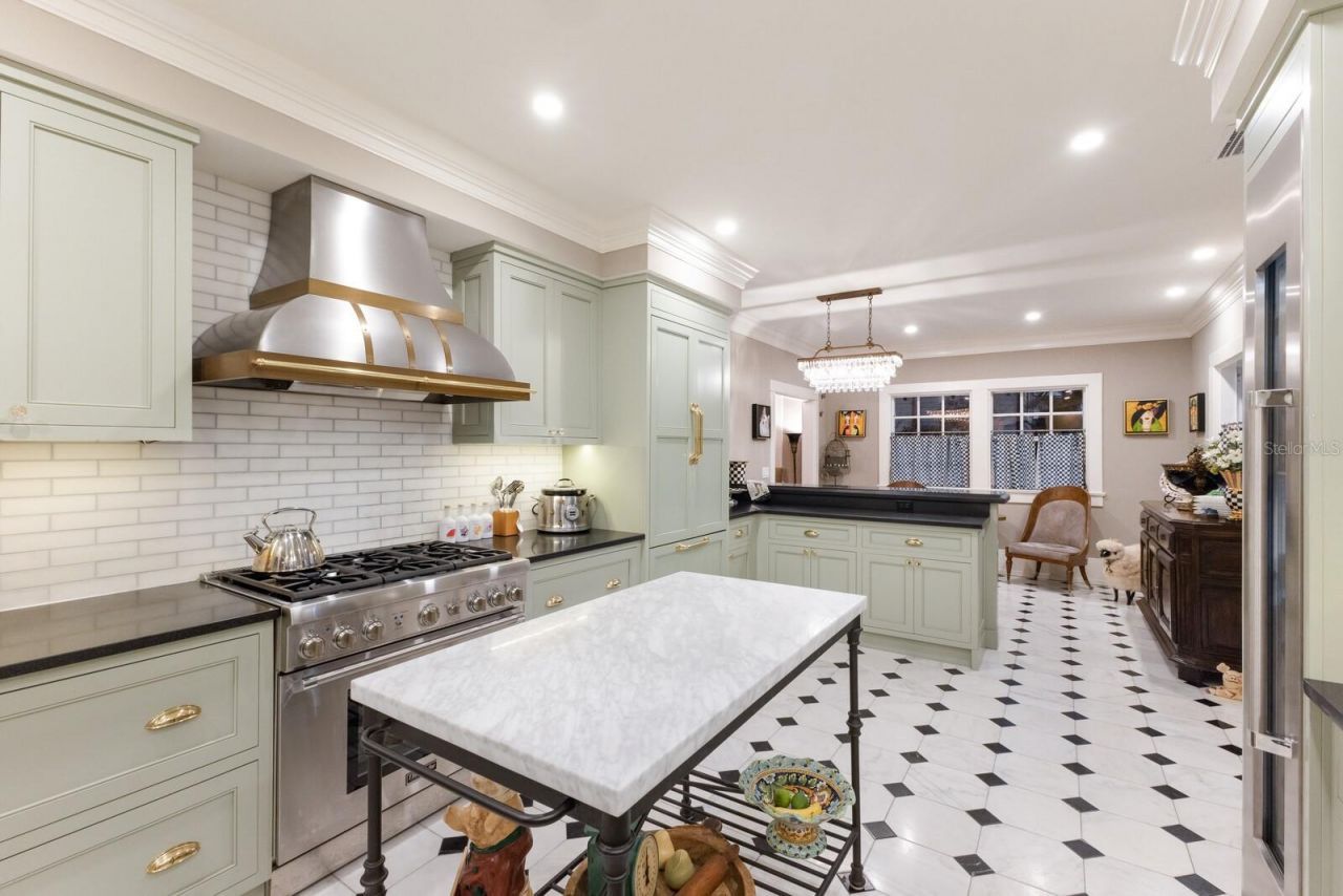 1829 Bougainvillea Street, Sarasota, FL 34239 Photo