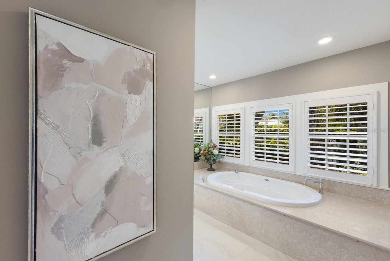 1829 Bougainvillea Street, Sarasota, FL 34239 Photo