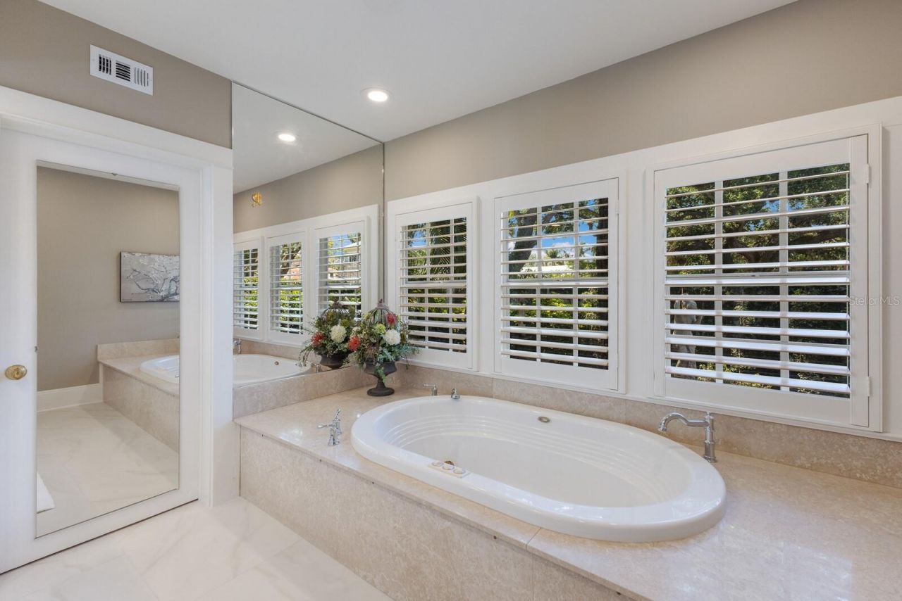 1829 Bougainvillea Street, Sarasota, FL 34239 Photo