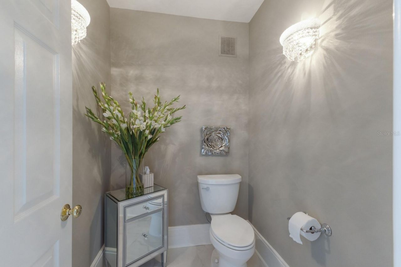 1829 Bougainvillea Street, Sarasota, FL 34239 Photo