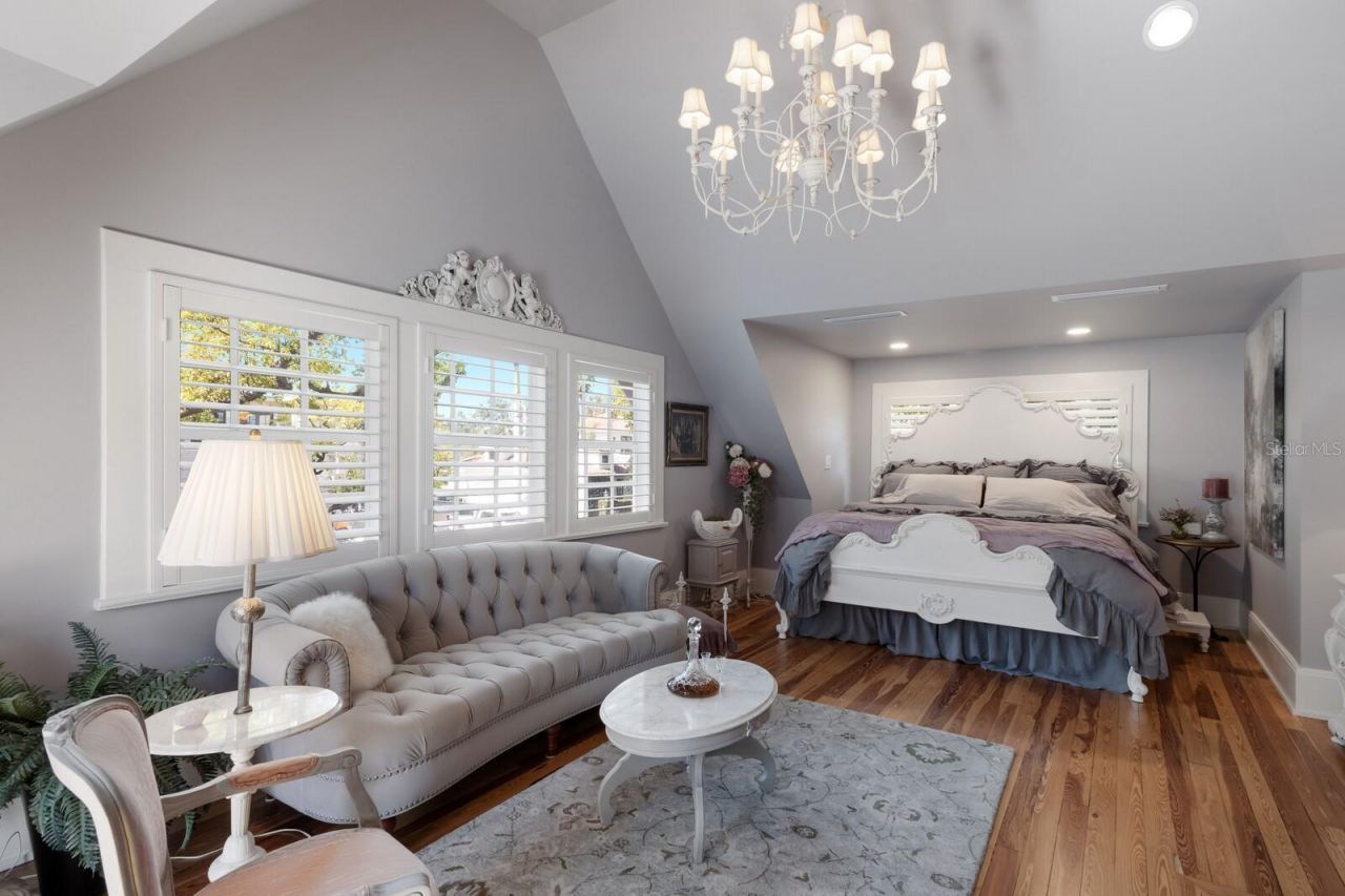 1829 Bougainvillea Street, Sarasota, FL 34239 Photo