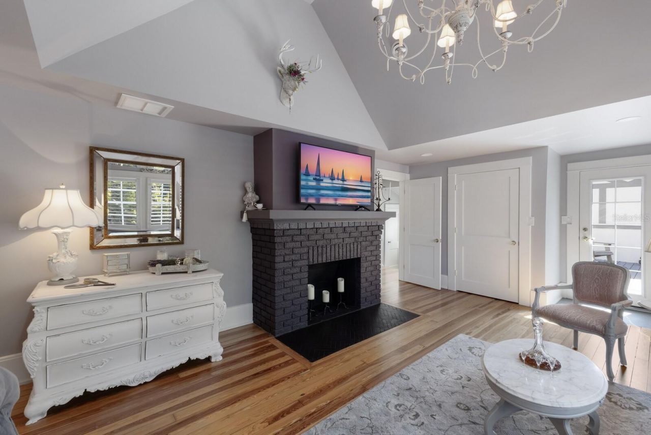 1829 Bougainvillea Street, Sarasota, FL 34239 Photo