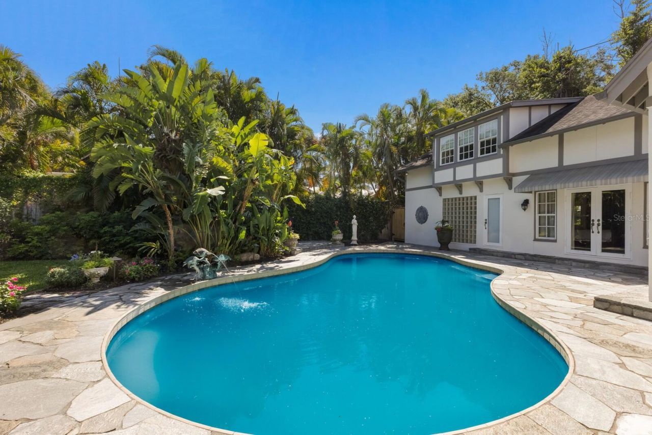 1829 Bougainvillea Street, Sarasota, FL 34239 Photo