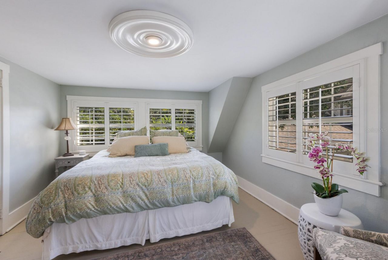 1829 Bougainvillea Street, Sarasota, FL 34239 Photo